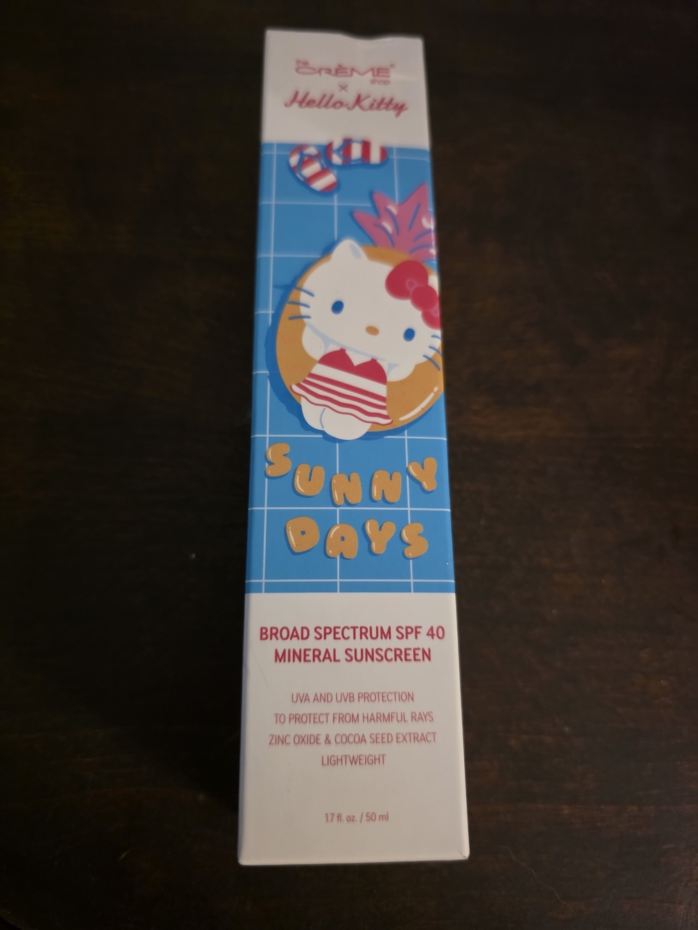 Hello Kitty Sunny Days Broad Spectrum SPF 40 Mineral Sunscreen - Blue & Pink